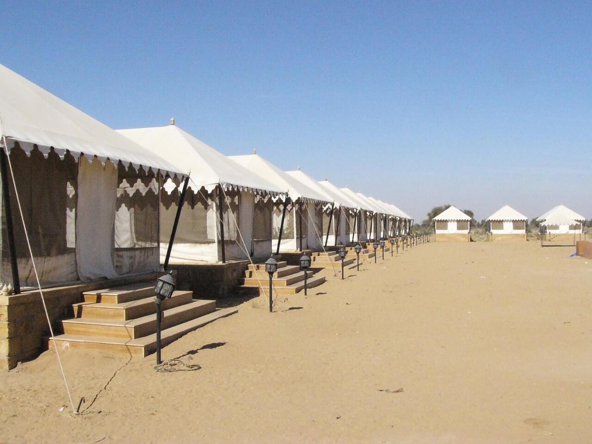 Golden Sandstone Hotel Desert Safari Camp Джайсалмер Экстерьер фото