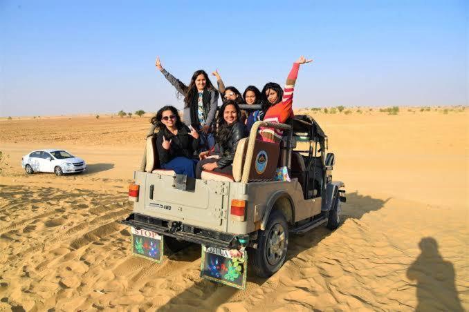 Golden Sandstone Hotel Desert Safari Camp Джайсалмер Экстерьер фото