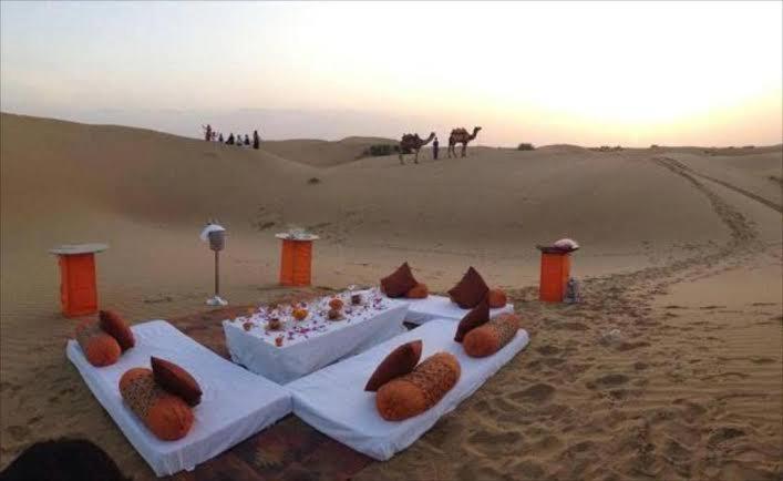 Golden Sandstone Hotel Desert Safari Camp Джайсалмер Экстерьер фото