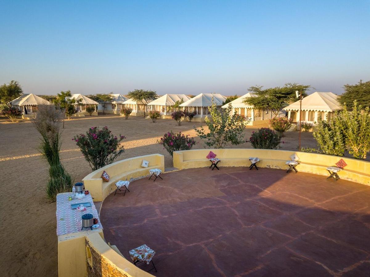 Golden Sandstone Hotel Desert Safari Camp Джайсалмер Экстерьер фото