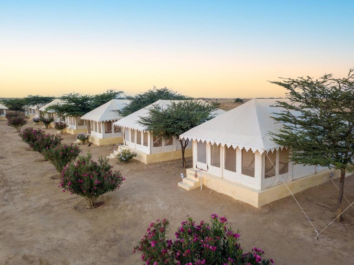 Golden Sandstone Hotel Desert Safari Camp Джайсалмер Экстерьер фото